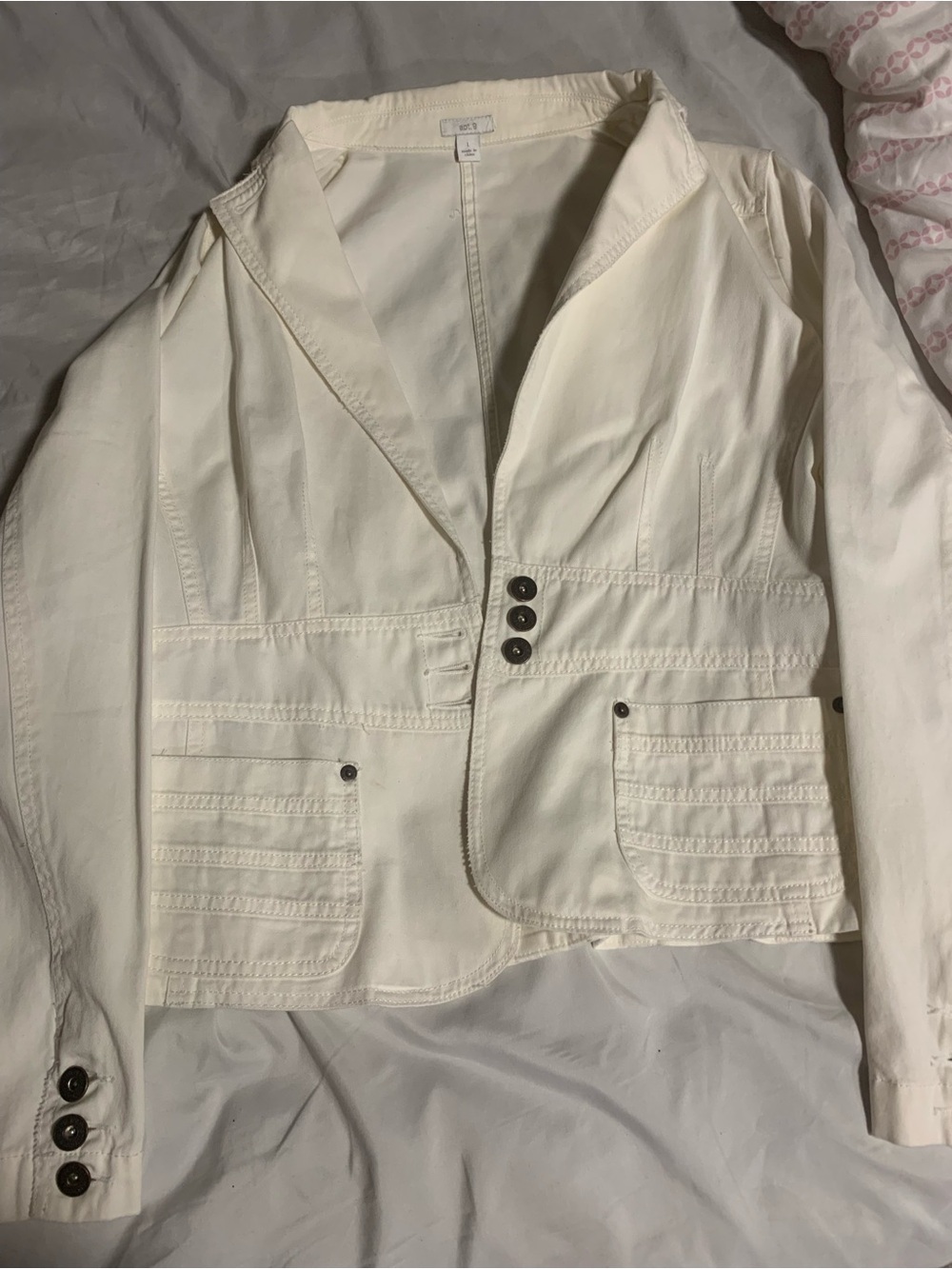 Apt. 9 Cream Lightweight Tailored Jacket with Button Accents